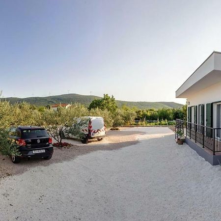 Kalauz Rooms Лозовац Екстер'єр фото