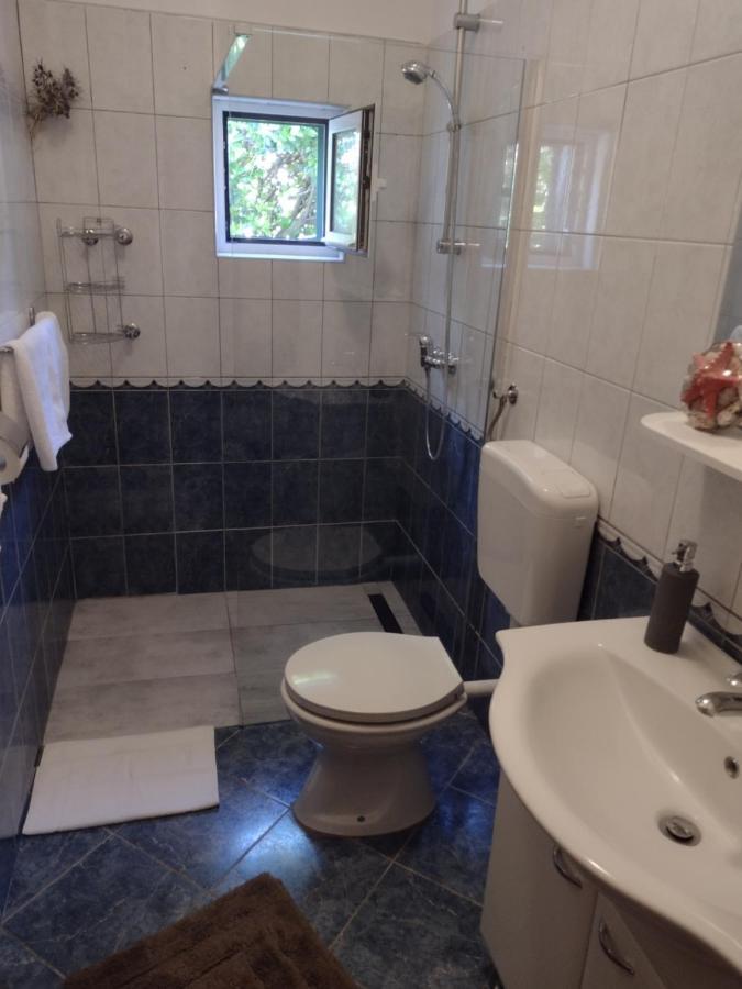 Kalauz Rooms Лозовац Екстер'єр фото