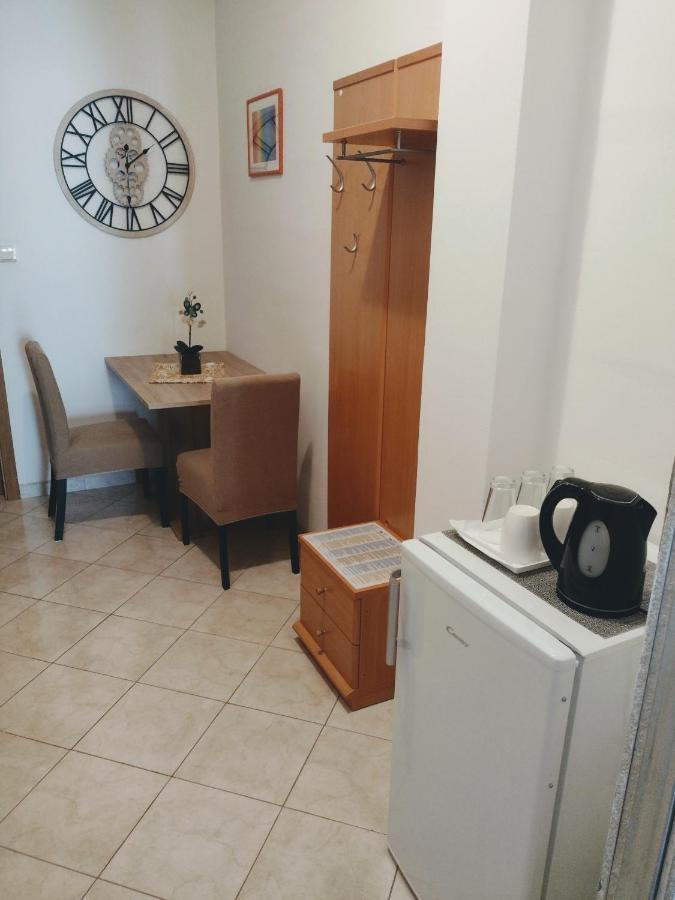Kalauz Rooms Лозовац Екстер'єр фото