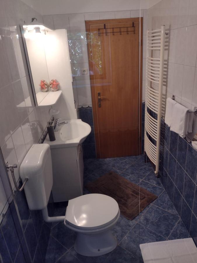 Kalauz Rooms Лозовац Екстер'єр фото